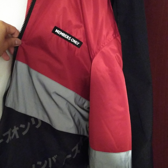 Jacket - Picture 4 of 5